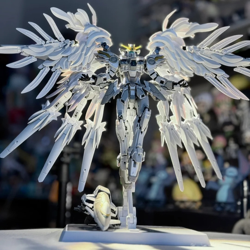 Model Kit Daban - Spot SaleDaban 8827 MG 1/100 Snow