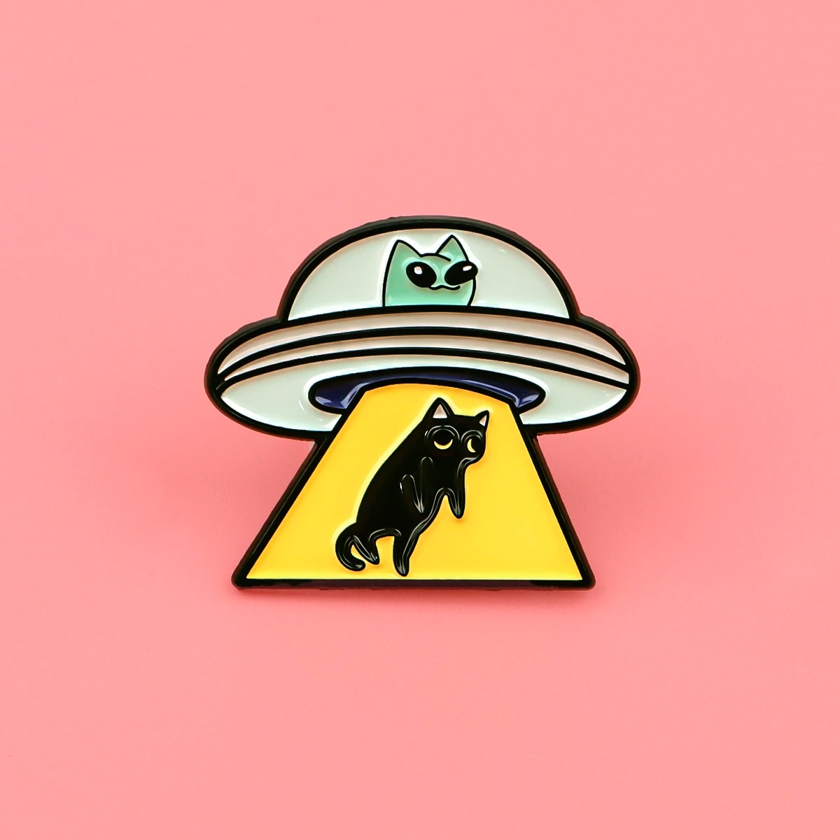 UFO Alien Pin Enamel Lencana K - Model Kit Ufo ulasan dan harga