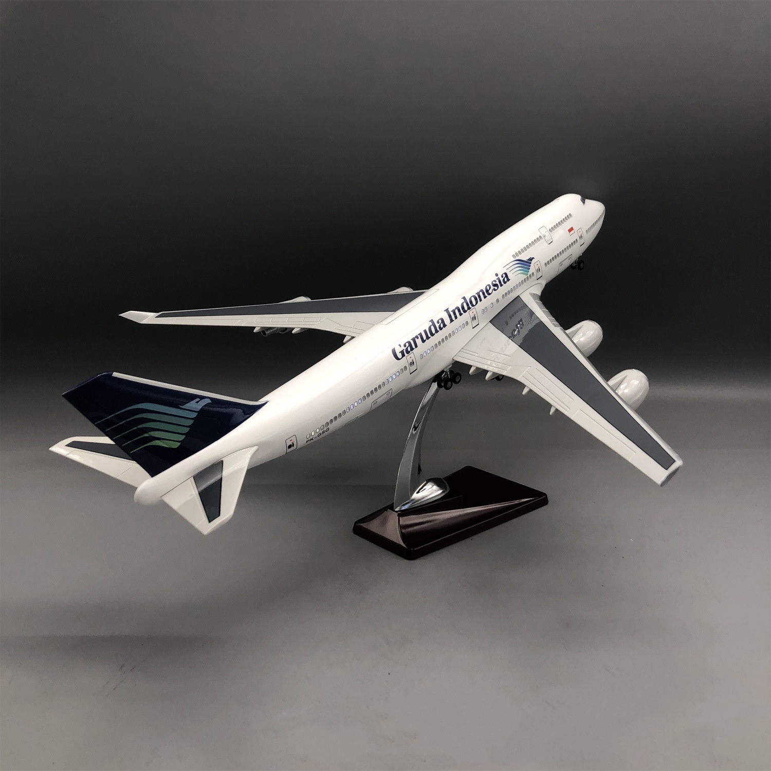 Kit Model Pesawat Garuda Indon - Model Kit Indonesia ulasan dan harga